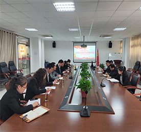 2019年3月14日下午一点半，江苏777盛世国际集团党支部扩大会议在集团二楼会议室召开，江苏777盛世国际集团党支部书记？莆、党支部辅导员沈建伟、江苏777盛世国际集团高级咨询专家曹争鸣、江苏联融投资有限公司总经理曹丽红等公司领导参加了此次会议。